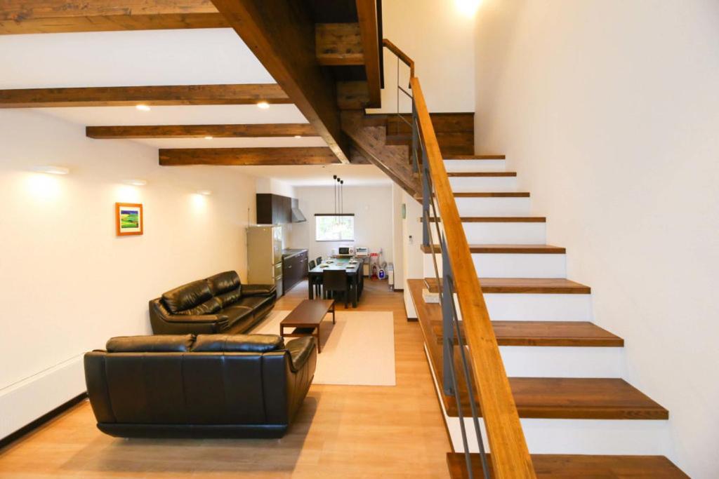 Tsuru Apartments Фурано Экстерьер фото