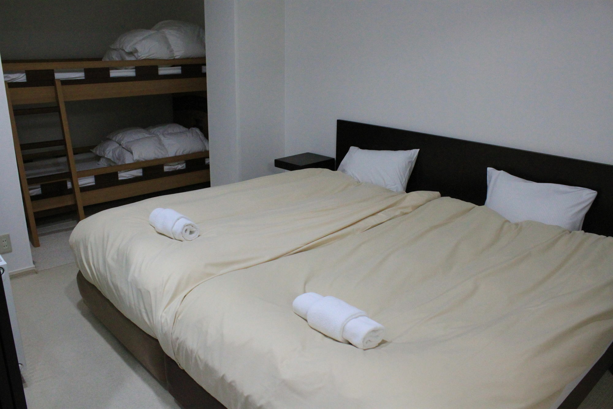 Tsuru Apartments Фурано Экстерьер фото